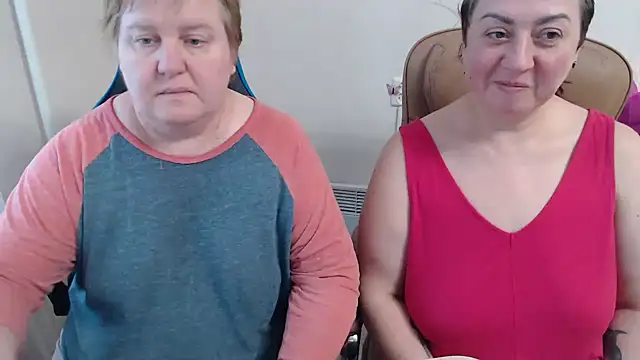 Bertie_Adeline webcam