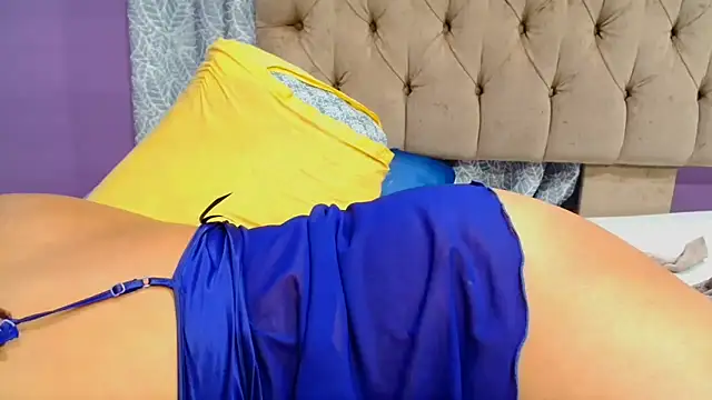 YELLOWBUSTYMELLONS webcam