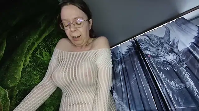 xnicetitsx - XNiceTitsx's free webcam