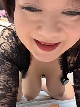 美女lover-koko520在线直播