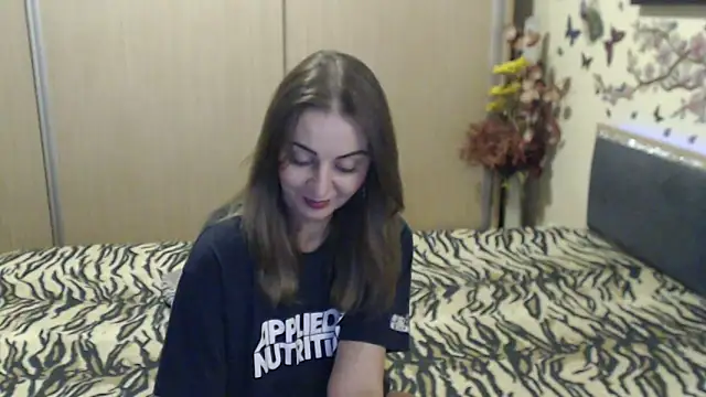 MirabelaSweet webcam