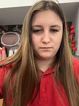 Strawberryyyyik webcam