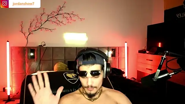 JordanShow webcam
