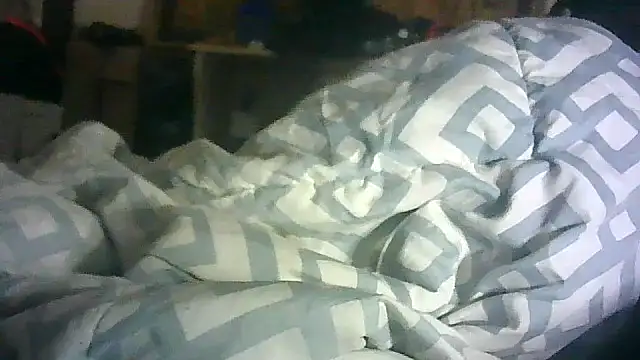 ON3YOULLN3VER_FIR3 webcam