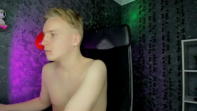 AlexxSweet webcam