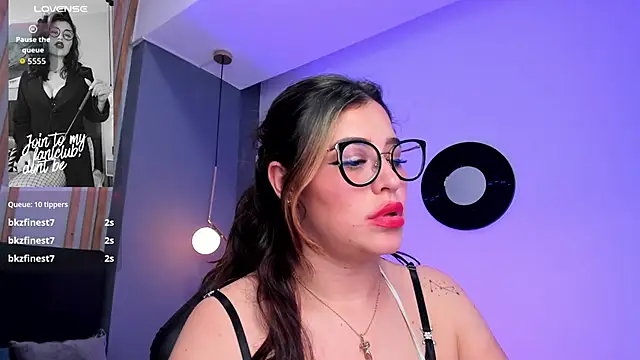 Dakhota_Rouge webcam