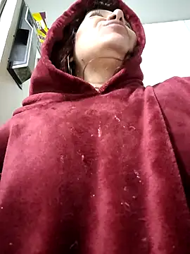 Scarlet_curly8a webcam