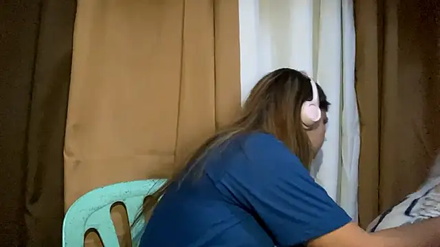 LeeanneBakeley webcam