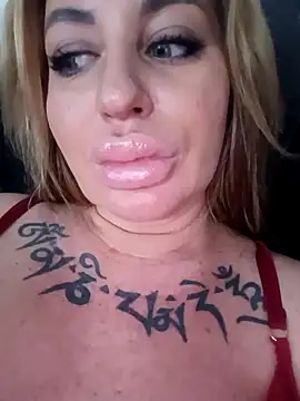 MiaMooly from StripChat is Freechat