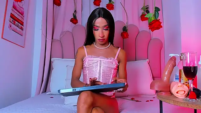 NicoleMadrird webcam