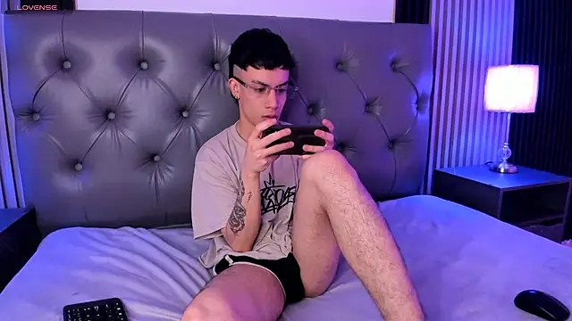 aaronjames1 webcam