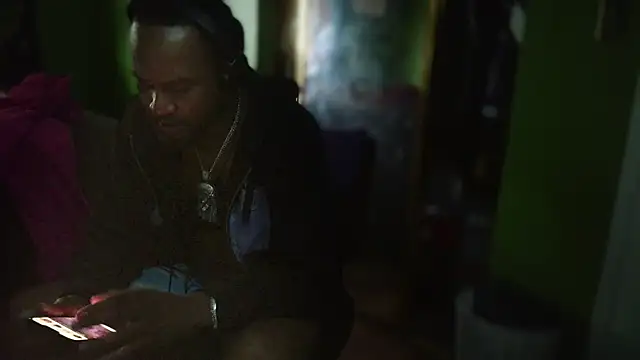 Sexslavescorpio webcam