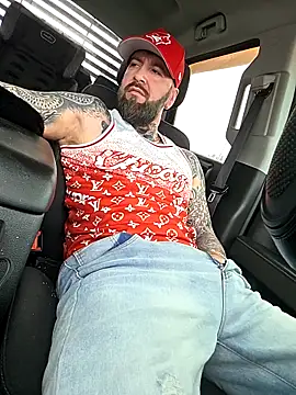 Beardedtattood webcam