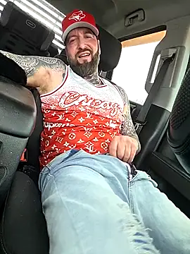 Beardedtattood webcam