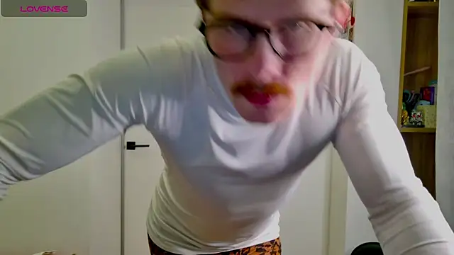 white_King9999 webcam