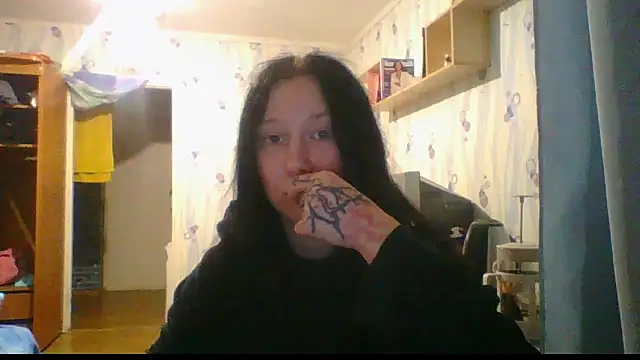 RussNocturnal webcam