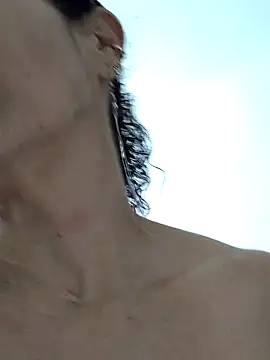 Webcam Model (Merybeks)  is live.Free join now!