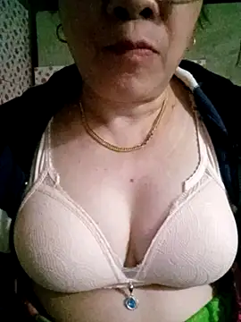 small-house123 webcam