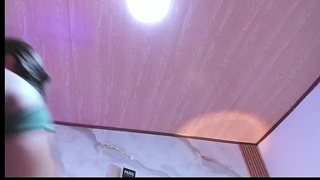 lily_phillips_ webcam