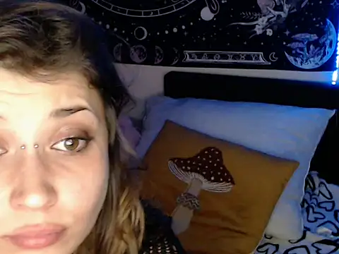 AlienforTwenty webcam