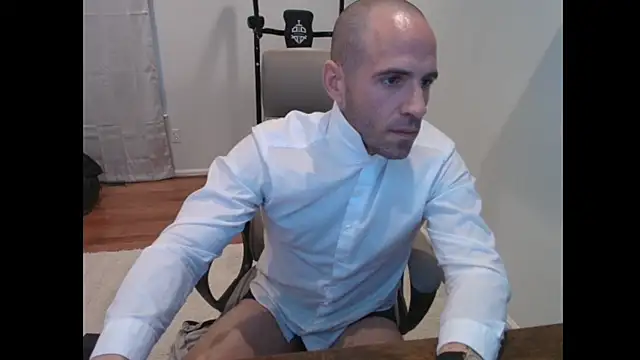 TheNakedPreacher webcam