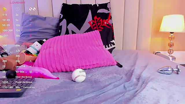 Willow_Wright webcam