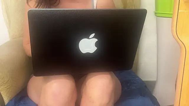 hornycouplefuck12 webcam