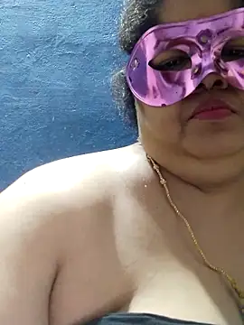 tamilthanushri webcam