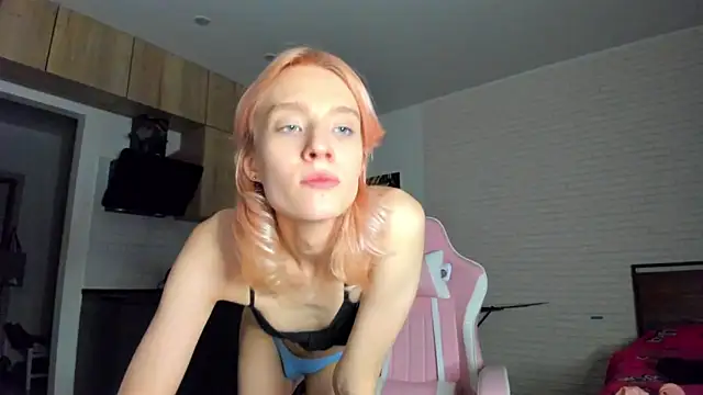 _Alice_Kitty Live Webcam on Stripchat
