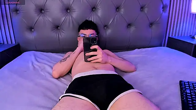aaronjames1 webcam