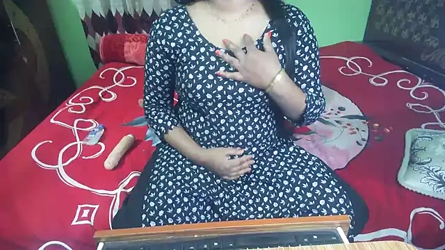 BengaliQueenStar webcam