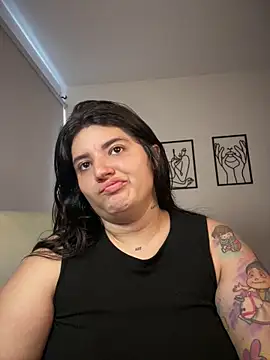 horny_roomiess webcam