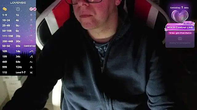 Naughty_toysboy webcam