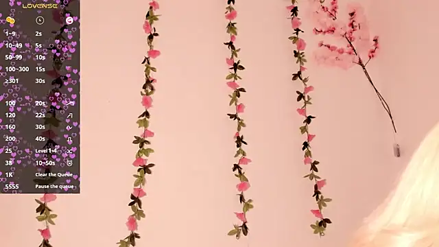 Ashleyroys_111 webcam