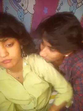 Freakingromance webcam