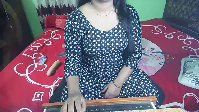 BengaliQueenStar webcam