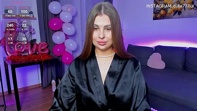 CutieLui_ webcam