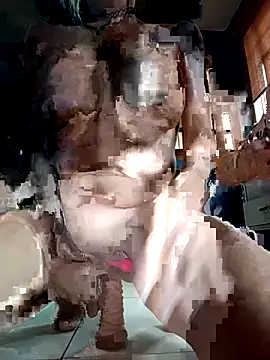 frozenwaffle (F mature) - Make me hot. Ride dildo spit body