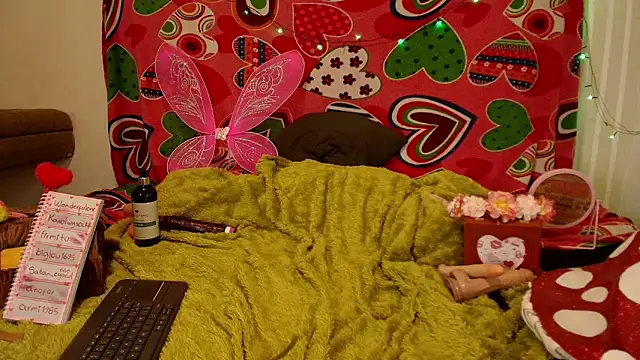 LittlePeach_ webcam
