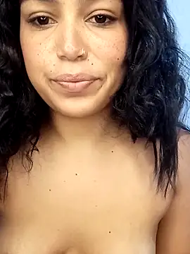 Webcam Model (Putaalexa)  is live.Free join now!