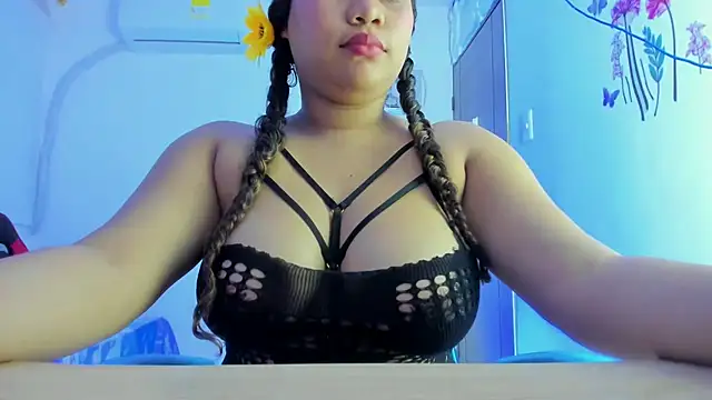 lunastar02 - Lunastar02's free webcam - UK Sex Cams