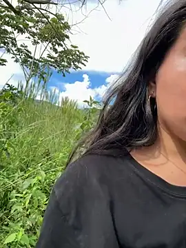 Ariana_TuFantasiaHot webcam