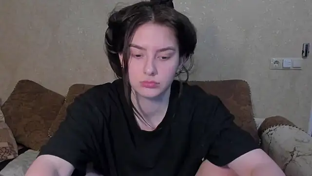 love_lina_muuur webcam