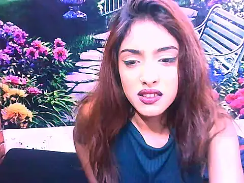 IndianPretty14u2Luv webcam
