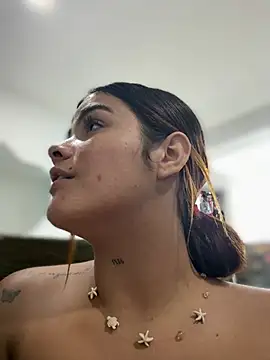 Kaily_Sweet16 webcam