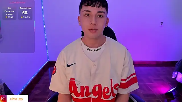 oliver_kyy webcam