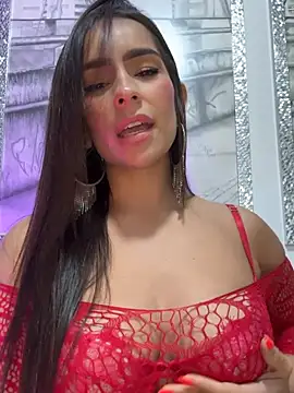 Webcam Model (Mau_White)  is live.Free join now!