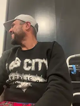 MrDickUdown24_7 webcam