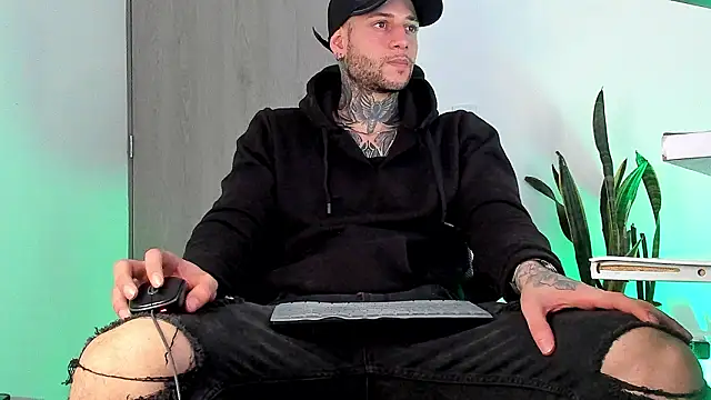 _jamesleandros1 webcam