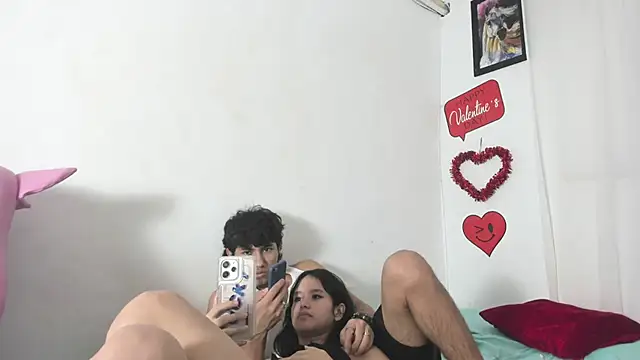 Laura_and_Kevin webcam